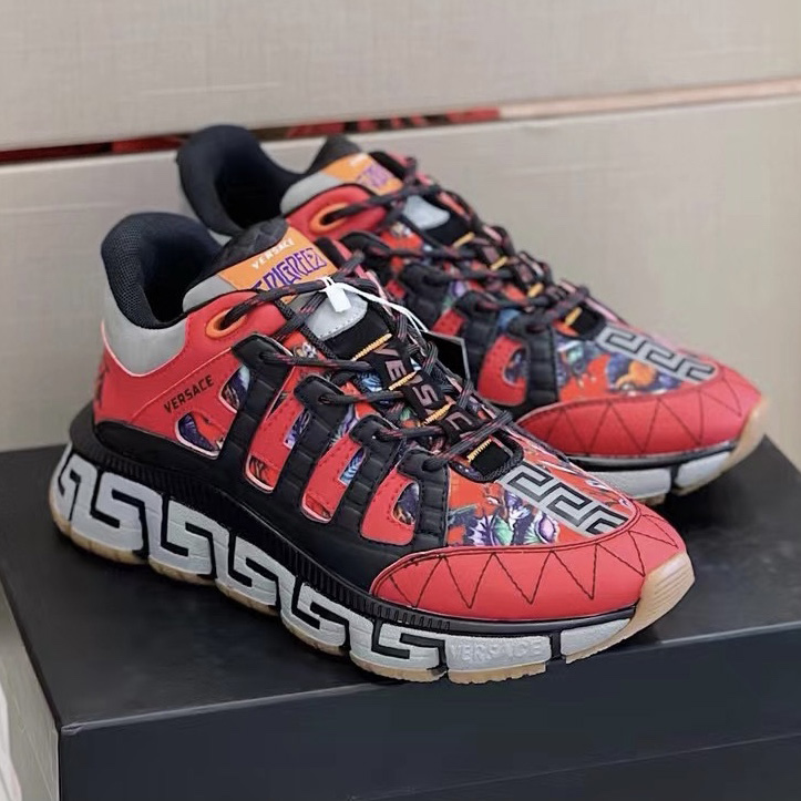Versace Trigreca Sneakers  - EUR FASHION