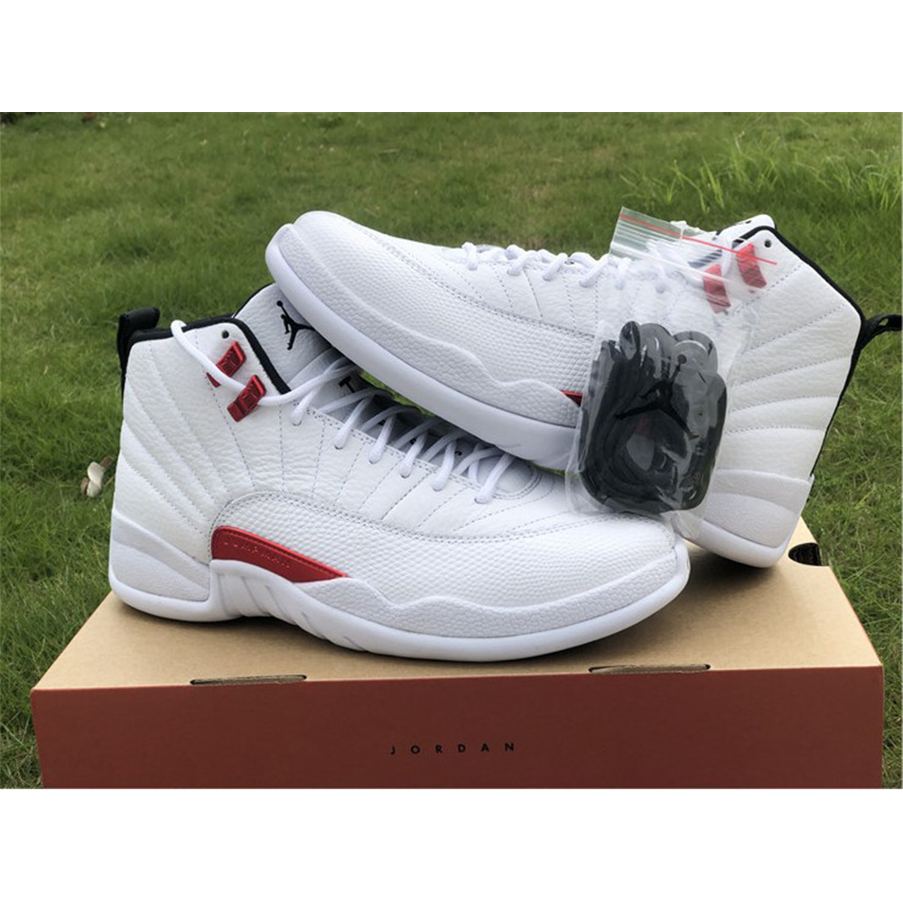 Jordan AJ 12“Twist” Sneakers - EUR FASHION