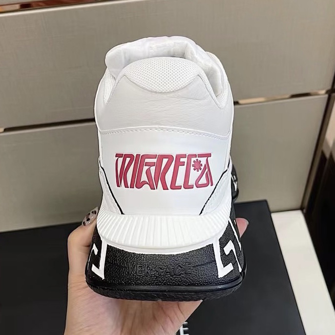 Versace Trigreca Sneakers  - EUR FASHION
