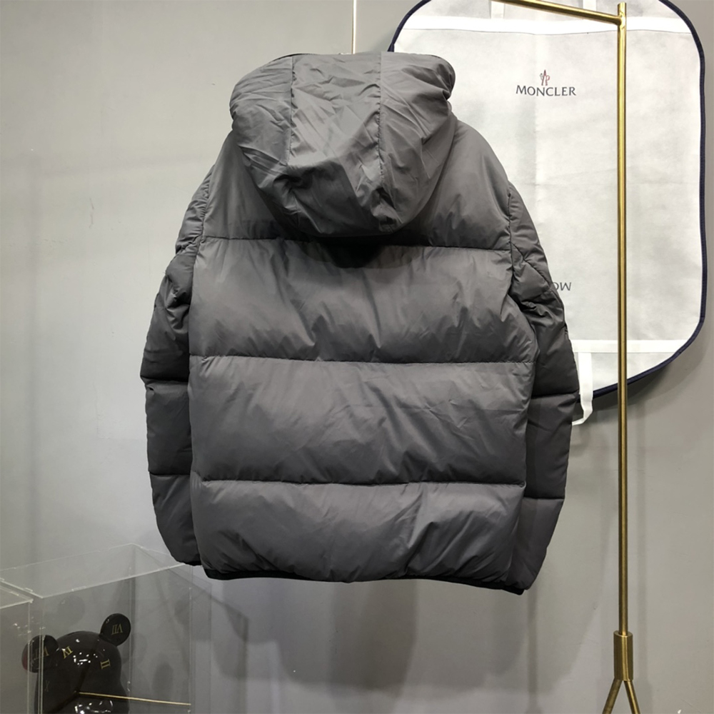 Moncler Short Down Jacket - EUR FASHION
