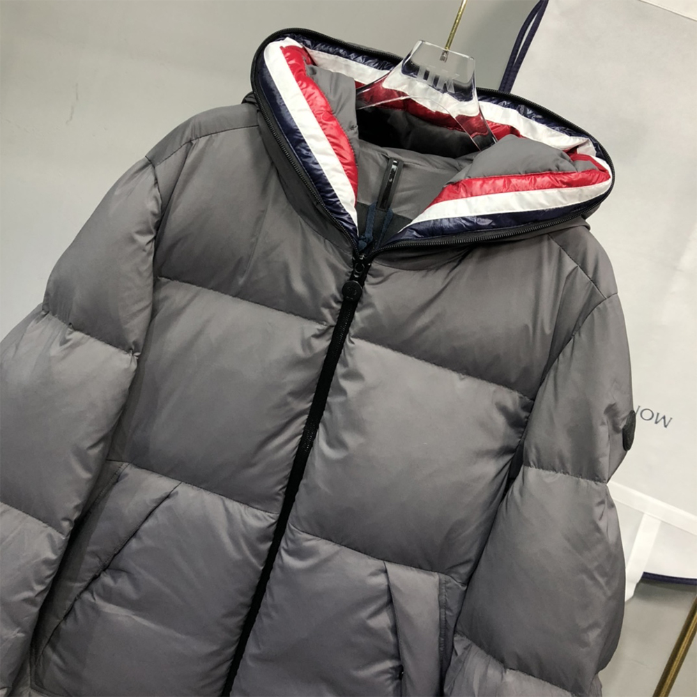 Moncler Short Down Jacket - EUR FASHION