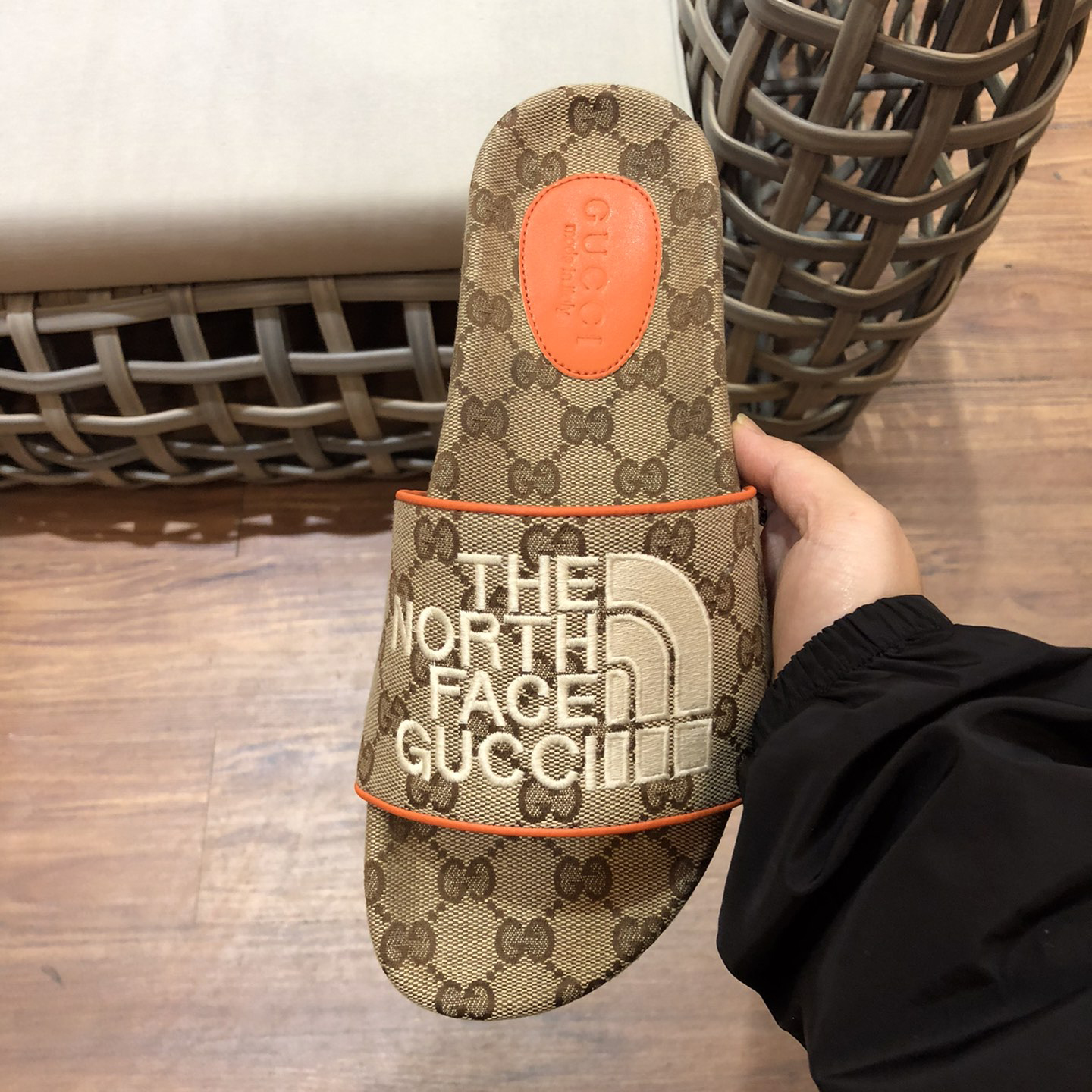 Gucci x The North Face Slides - EUR FASHION