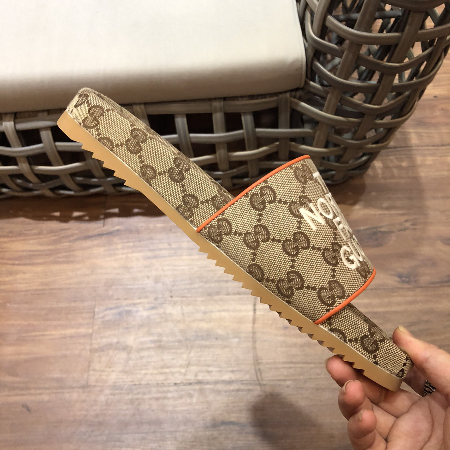 Gucci x The North Face Slides - EUR FASHION