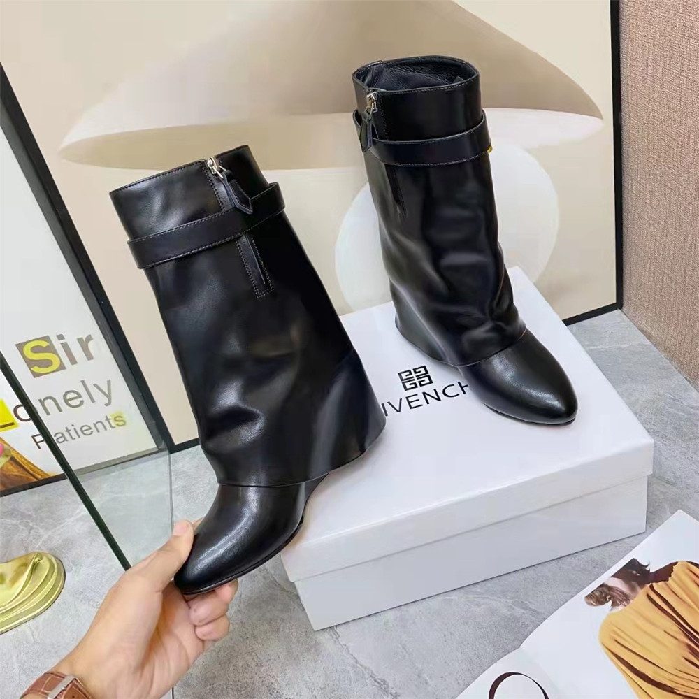 Givenchy Shark Lock Pant Boots In Leather - EUR FASHION