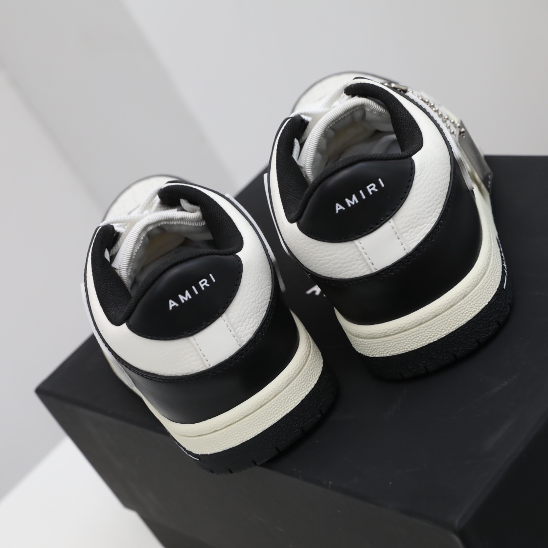 Amiri Skel-Top Low Sneaker White/Black - EUR FASHION