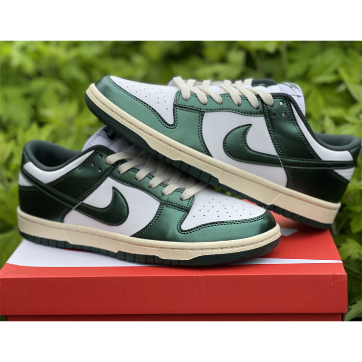Nike Dunk Low “Vintage Green” Sneaker DQ8580-100 - EUR FASHION