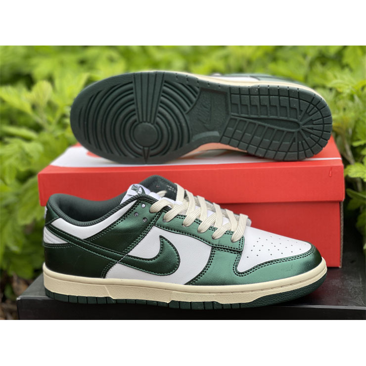 Nike Dunk Low “Vintage Green” Sneaker DQ8580-100 - EUR FASHION