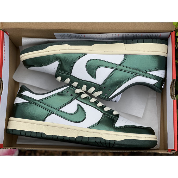 Nike Dunk Low “Vintage Green” Sneaker DQ8580-100 - EUR FASHION