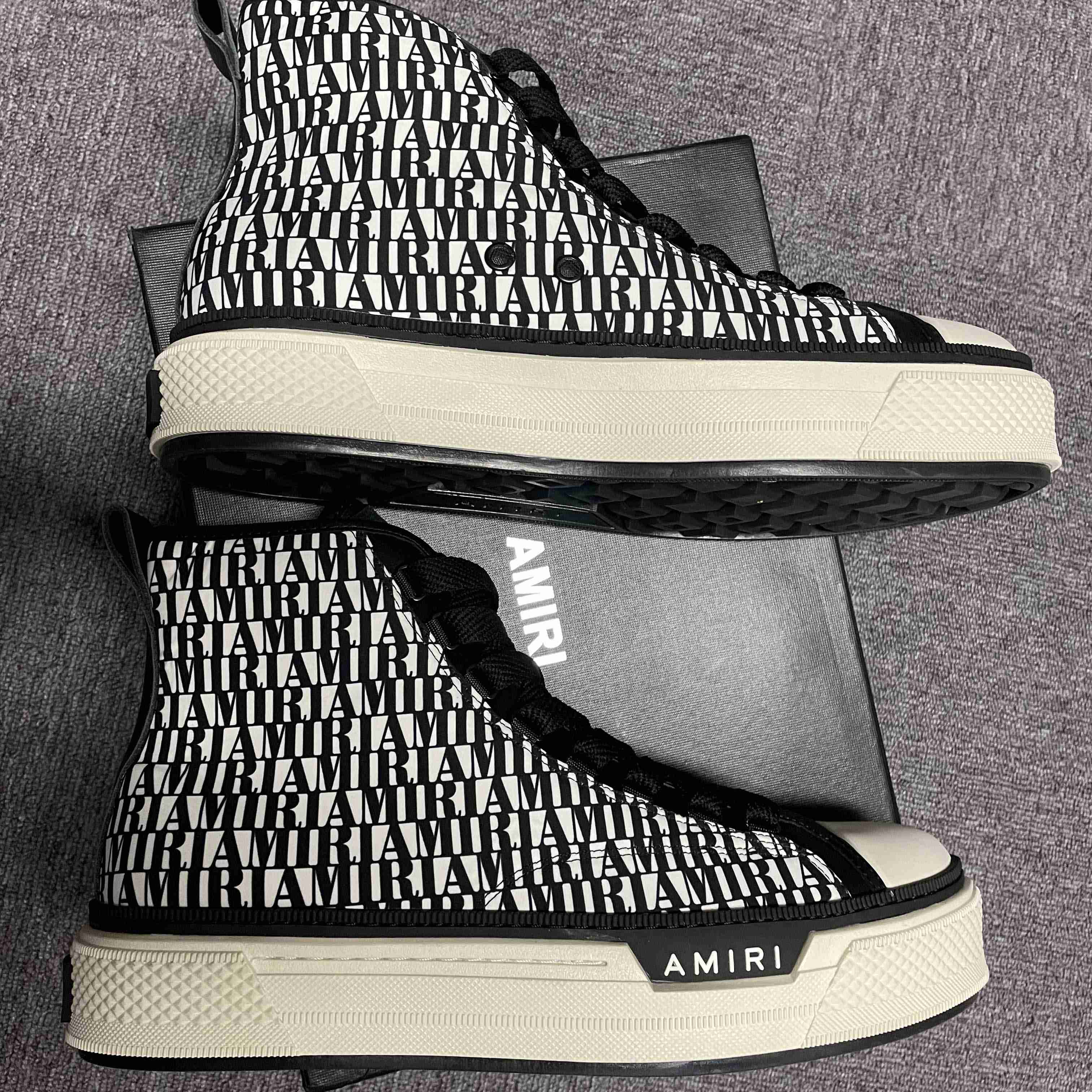 Amiri Logo-Print Canvas High-Top Sneakers - EUR FASHION