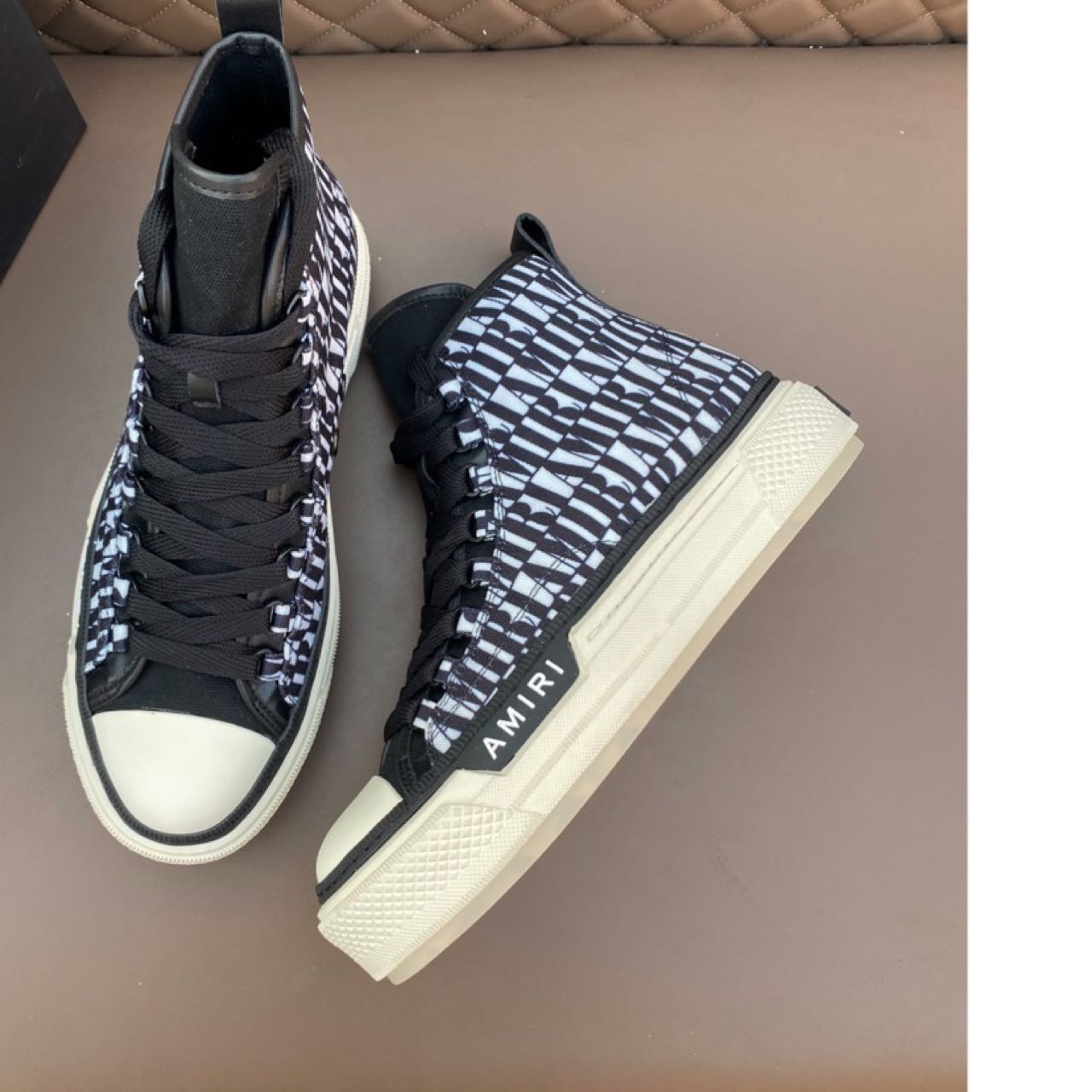 Amiri Logo-Print Canvas High-Top Sneakers - EUR FASHION