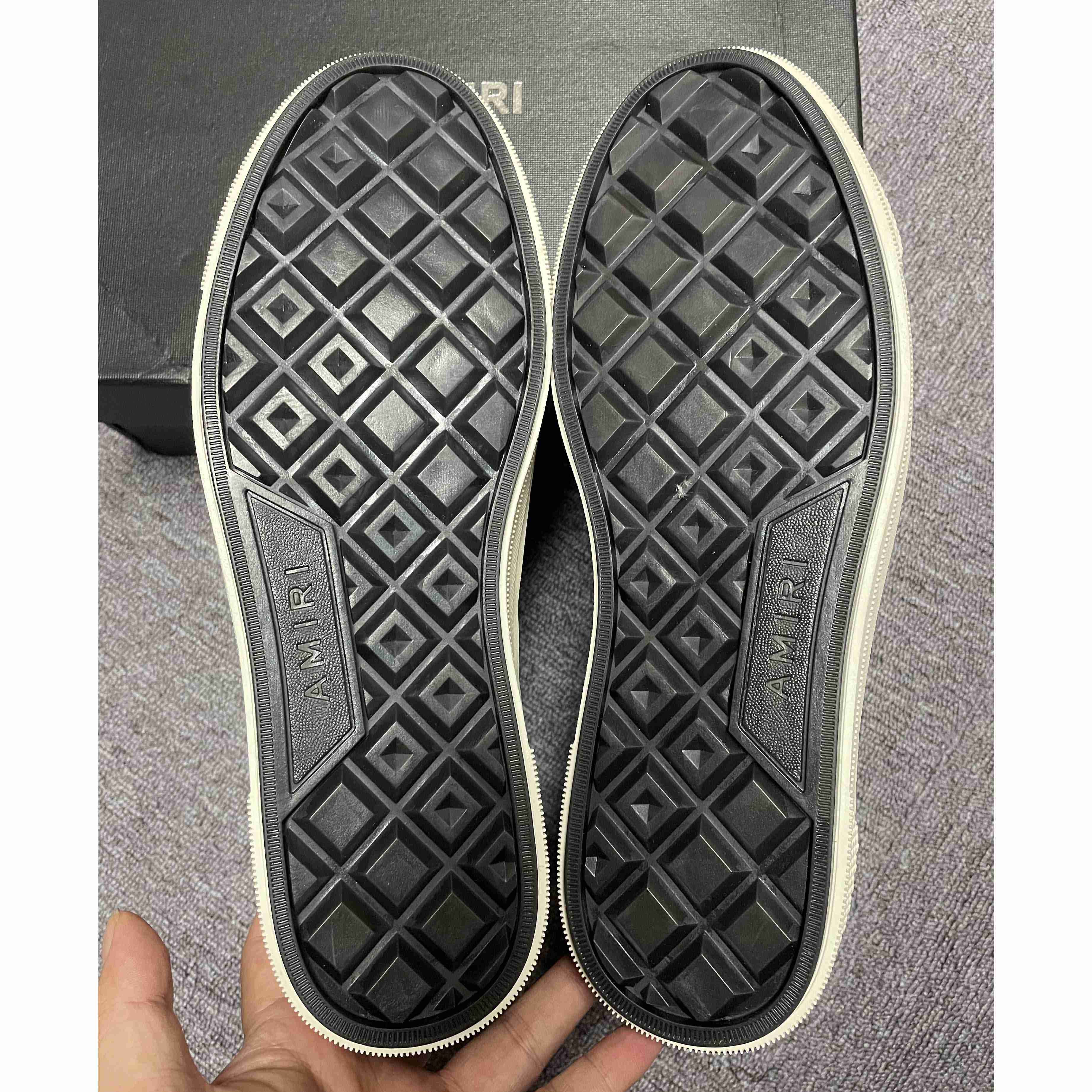 Amiri Logo-Print Canvas High-Top Sneakers - EUR FASHION