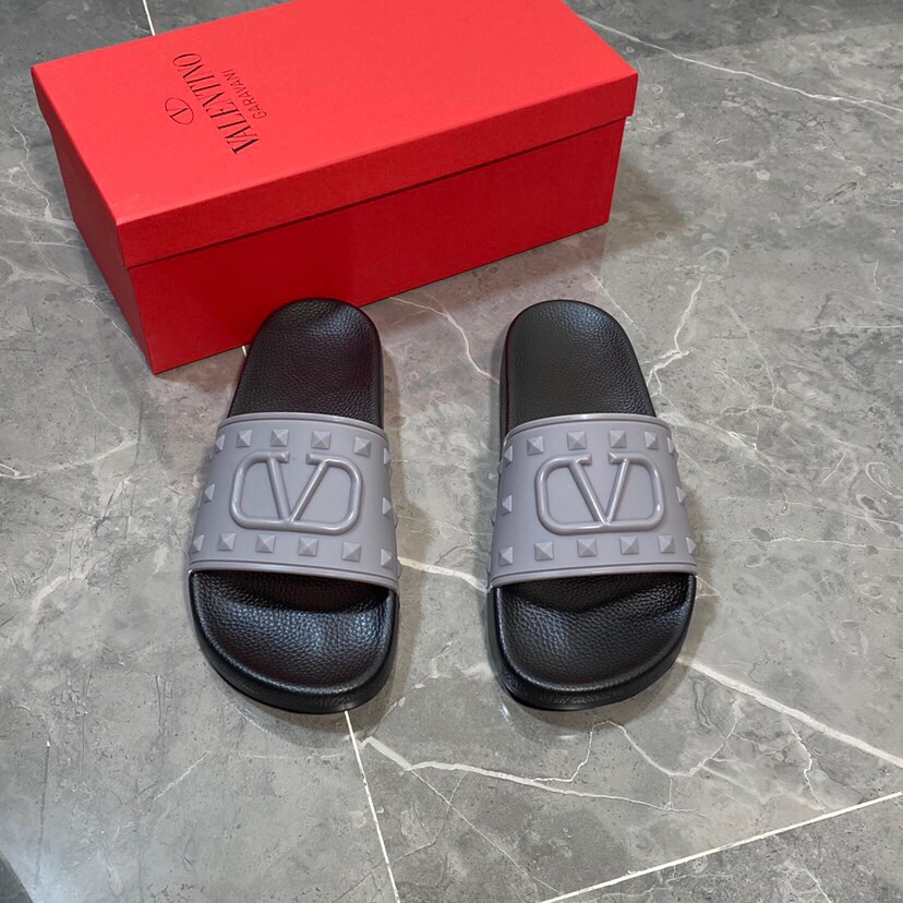 Valenti  Garavani Summer V Logo Singature Sandal In Grey - EUR FASHION