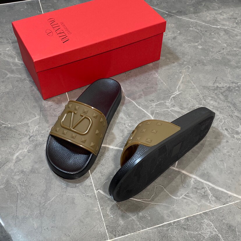 Valenti  Garavani Summer V Logo Singature Sandal In Brown - EUR FASHION