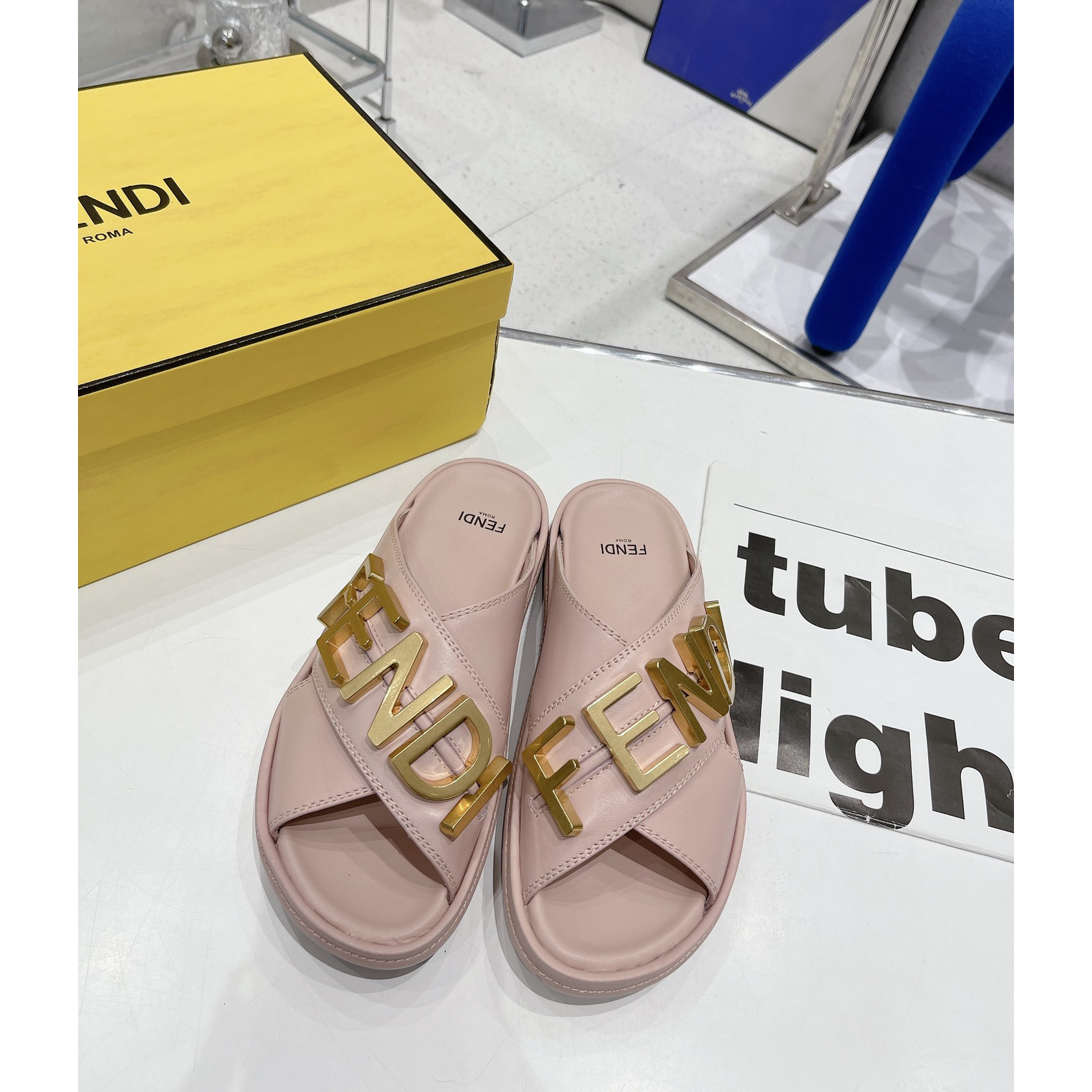 Fendi Graphy Pink Leather Slides - EUR FASHION