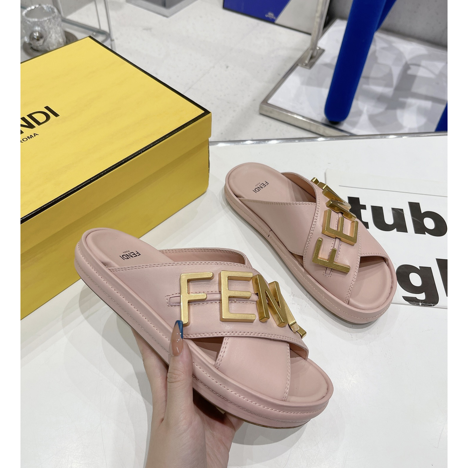 Fendi Graphy Pink Leather Slides - EUR FASHION
