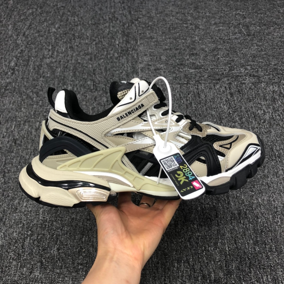 Balenciaga Track.2 Sneaker - EUR FASHION