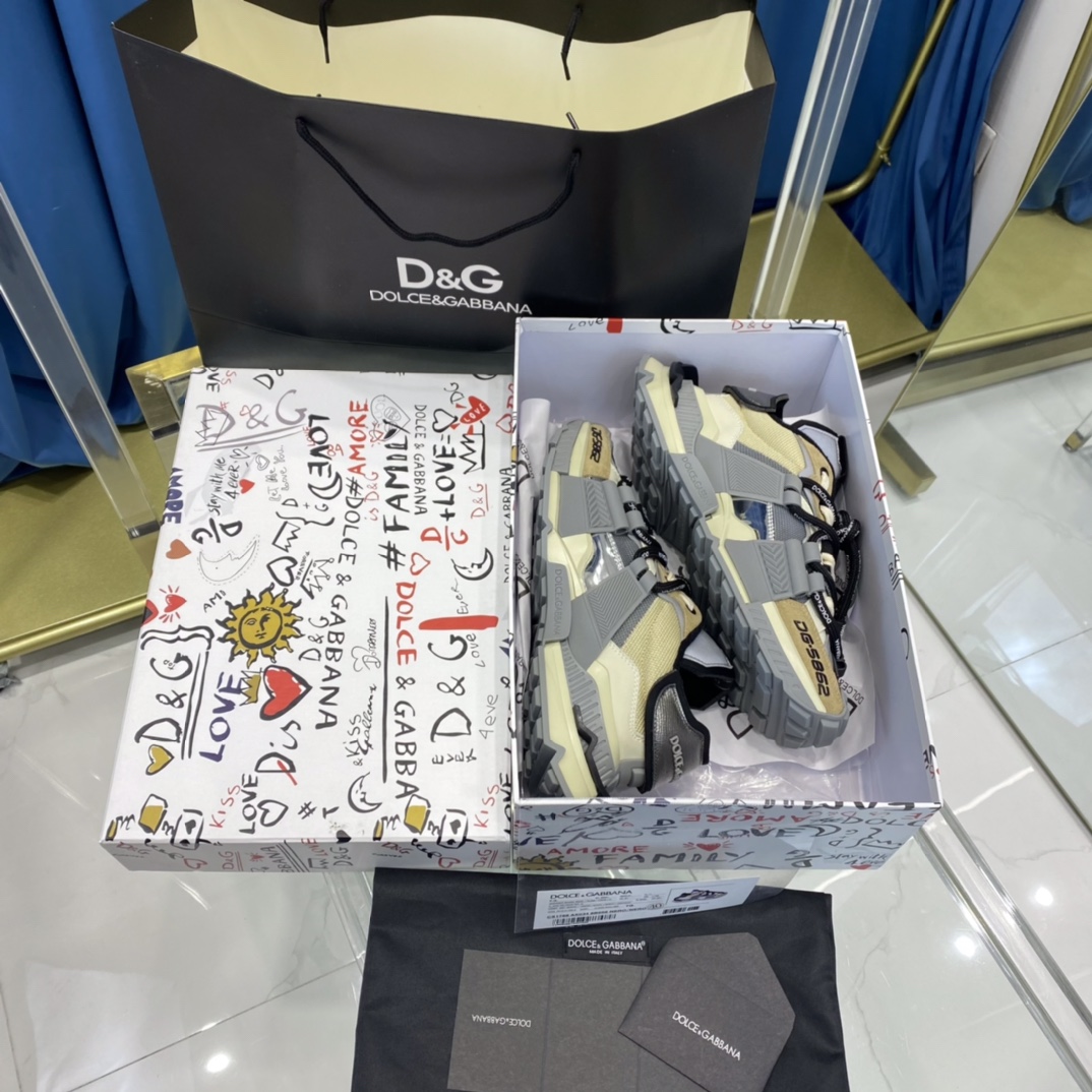 Dolce & Gabbana Mixed-Material Space Sneakers - EUR FASHION