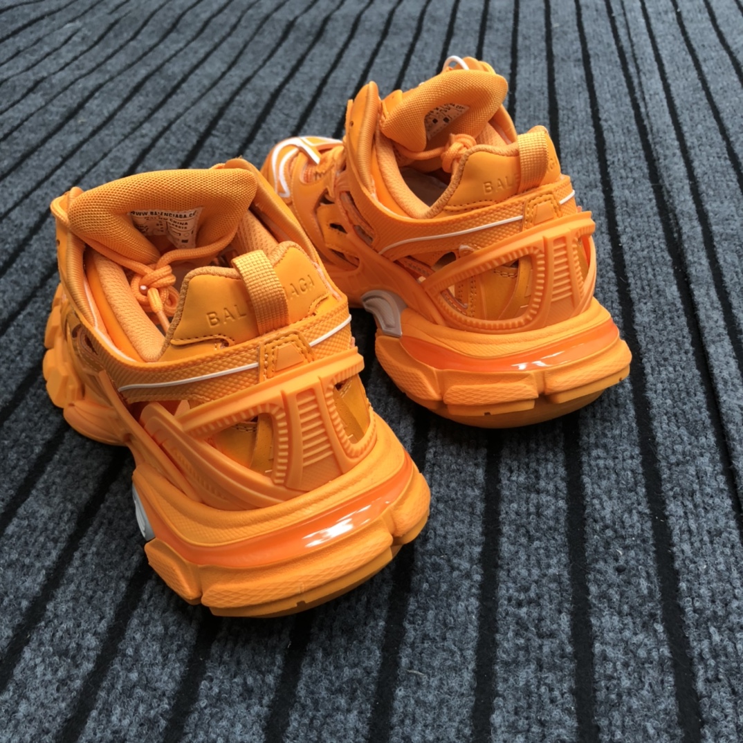 Balenciaga Track.2 Sneaker - EUR FASHION