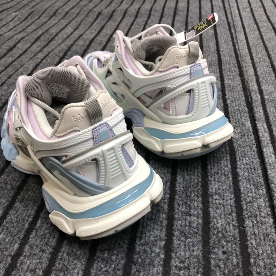 Balenciaga Track.2 Sneaker - EUR FASHION