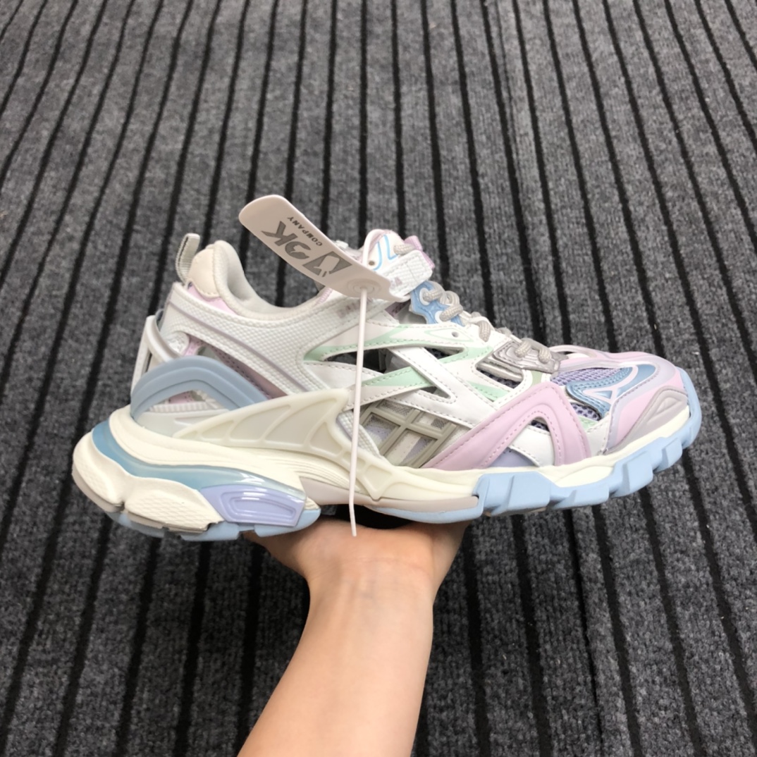 Balenciaga Track.2 Sneaker - EUR FASHION