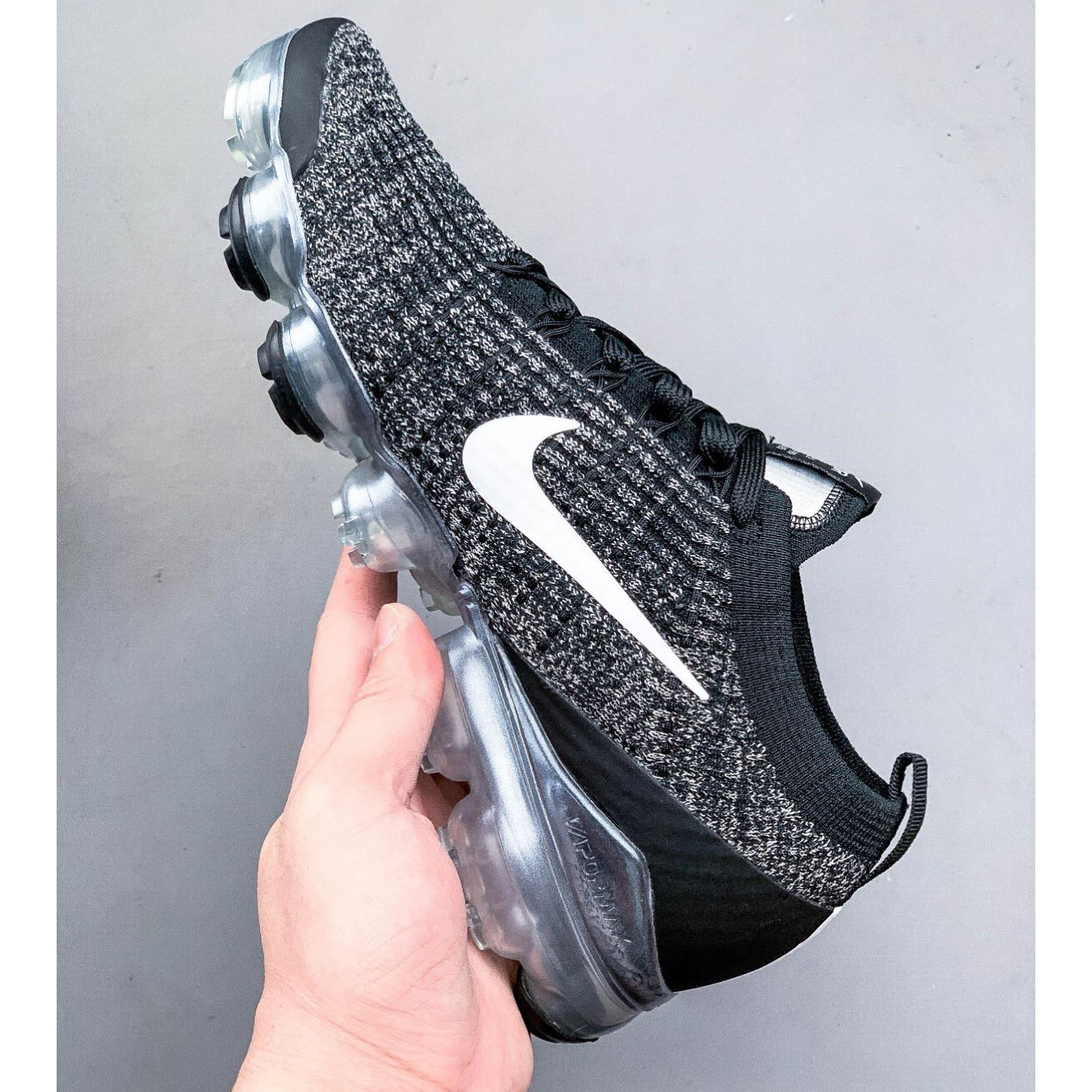 Nike Air Vapormax Flyknit Sneakers - EUR FASHION