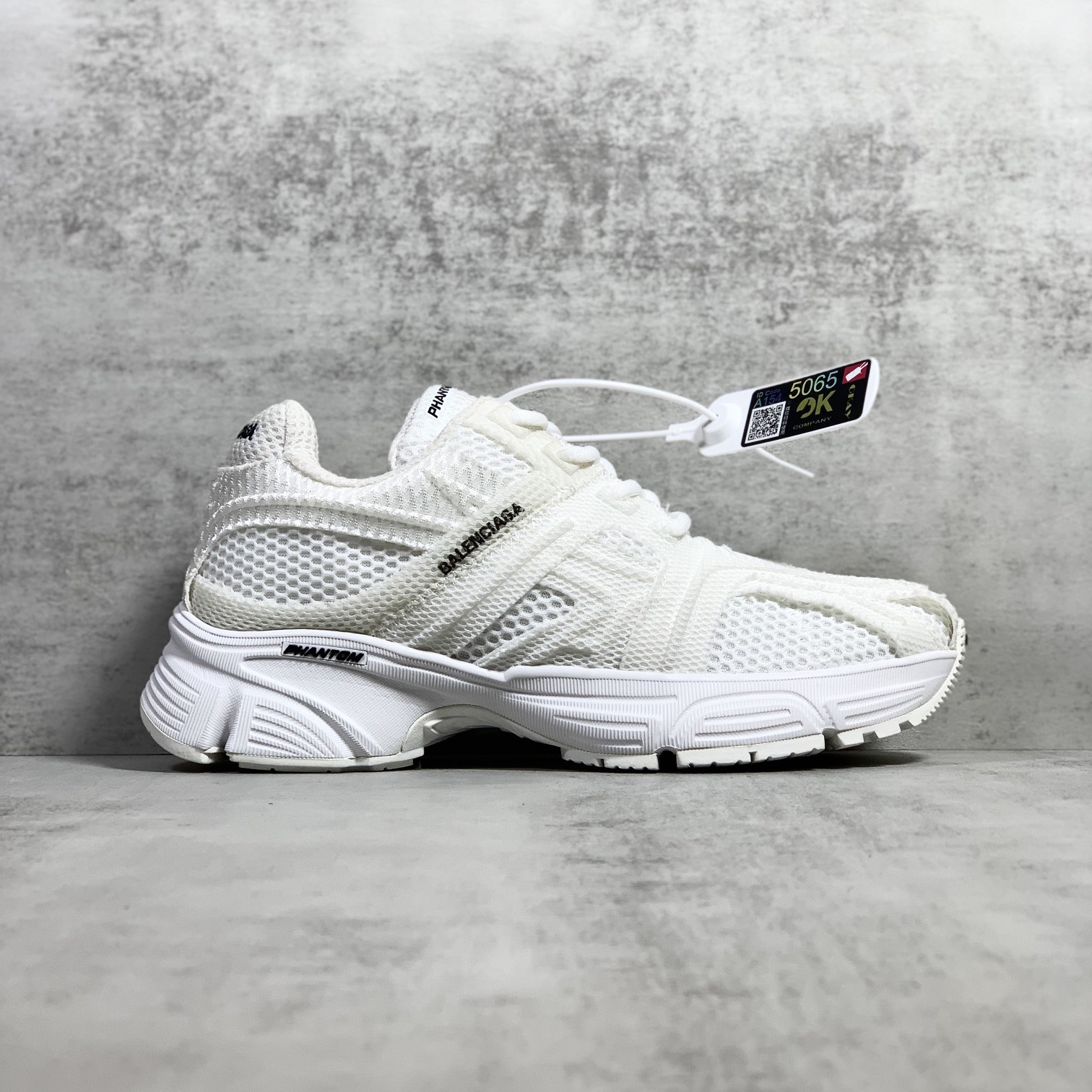 Balenciaga Men's Phantom Sneaker Washed In White - EUR FASHION