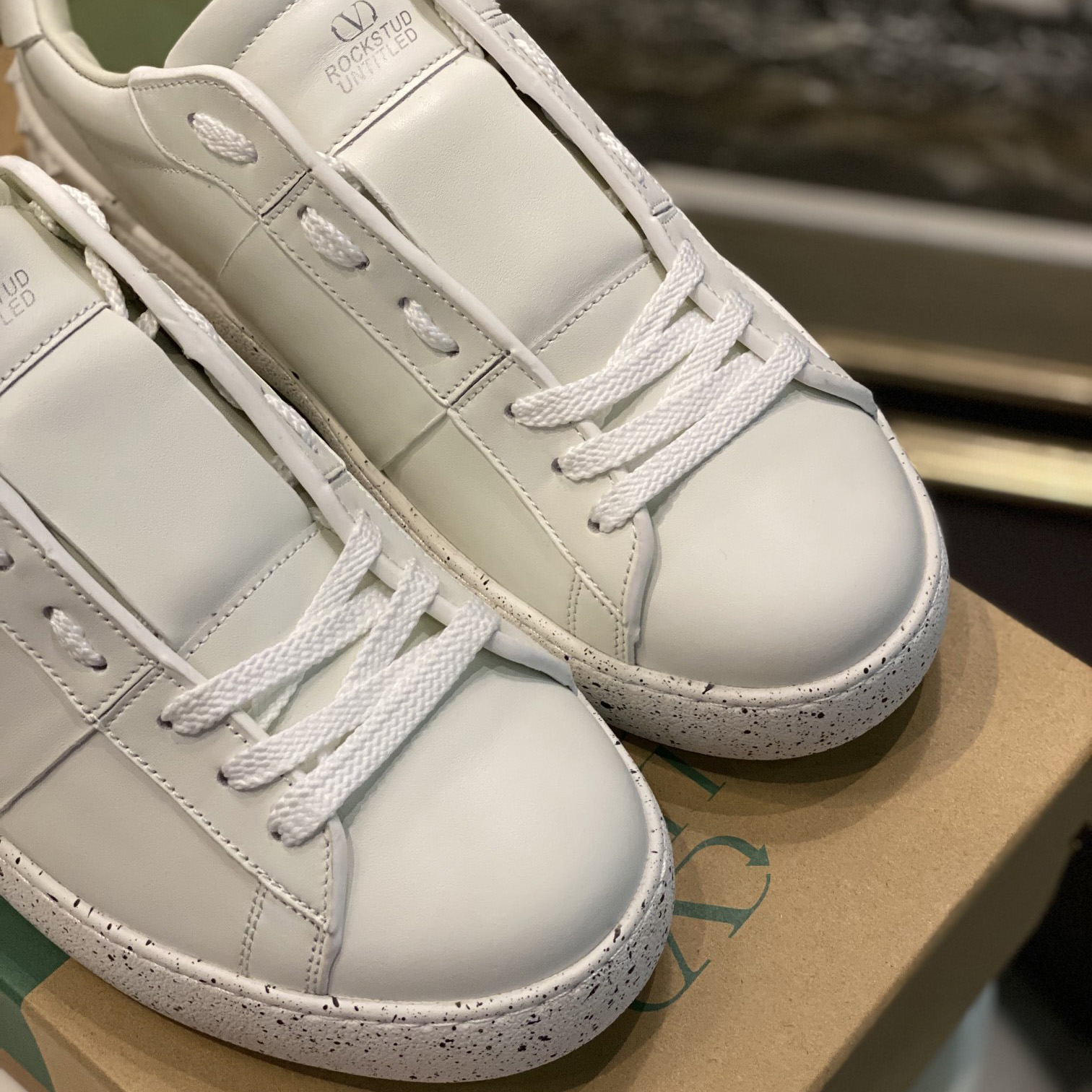 Valenti  Open For A Change Sneaker In Bio-Based Material In White - EUR FASHION
