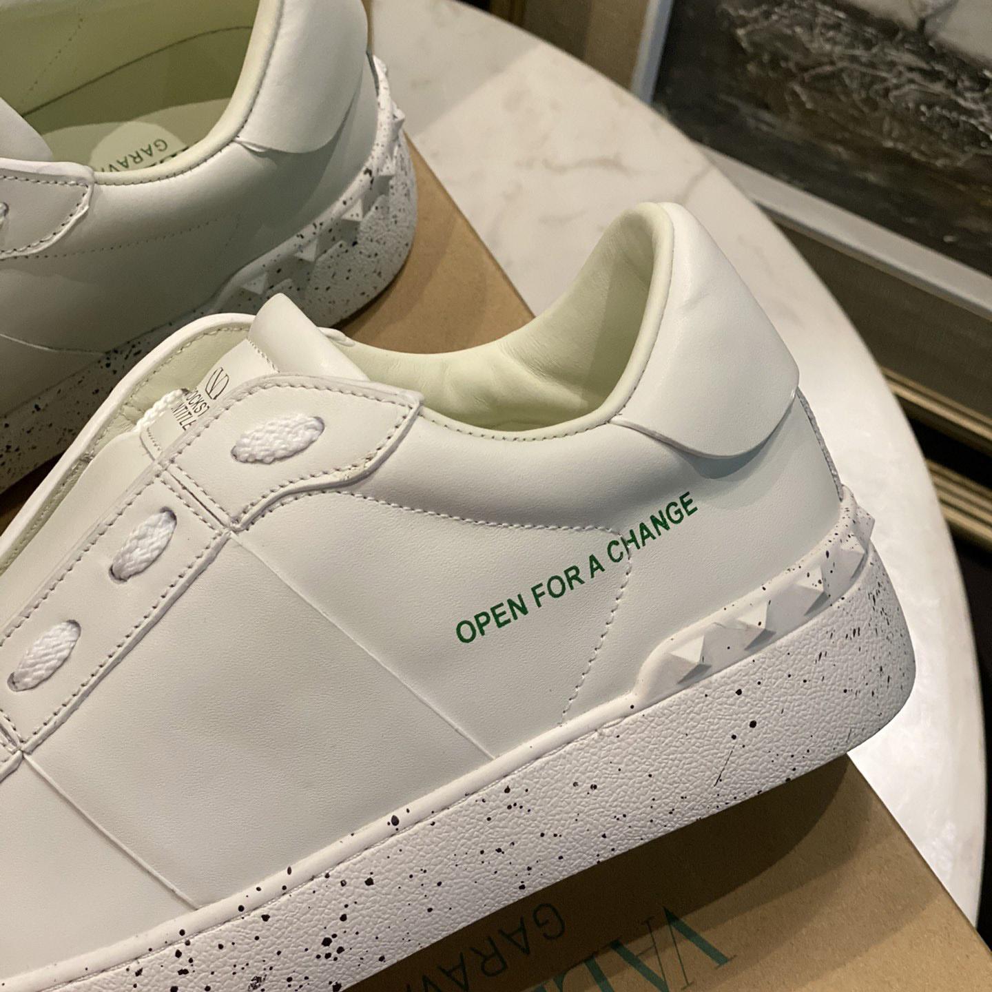 Valenti  Open For A Change Sneaker In Bio-Based Material In White - EUR FASHION