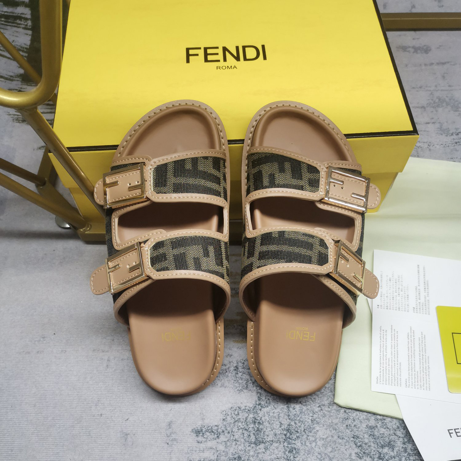 Fendi Feel Brown FF Fabric Slides - EUR FASHION