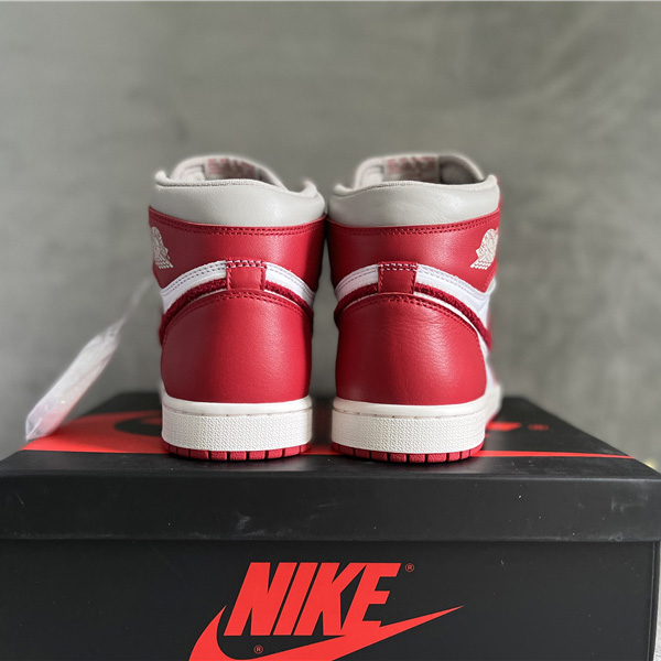 Air Jordan 1 High OG WMNS “Newstalgia”  Sneaker  DJ4891-061 - EUR FASHION