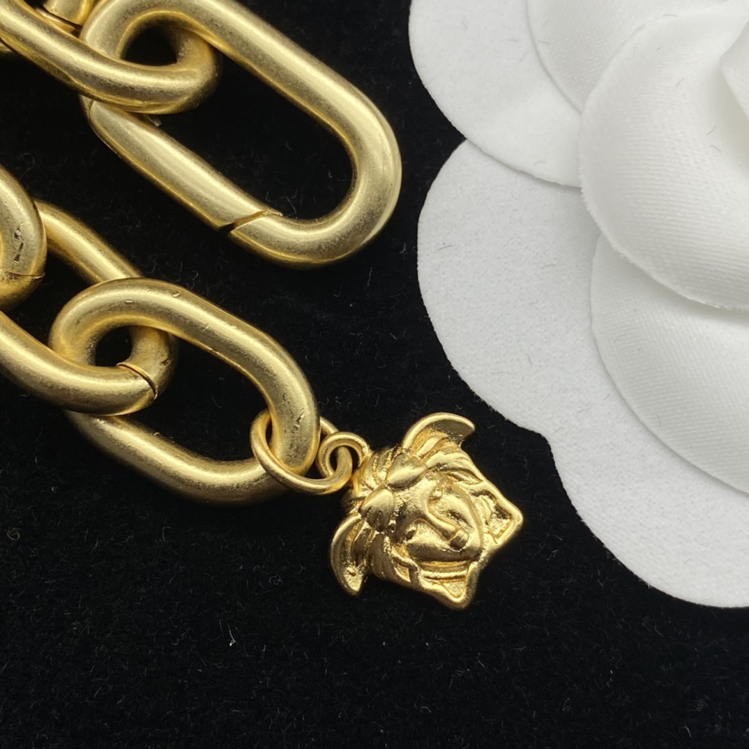 Versace  La Medusa Rhinestone Necklace - EUR FASHION