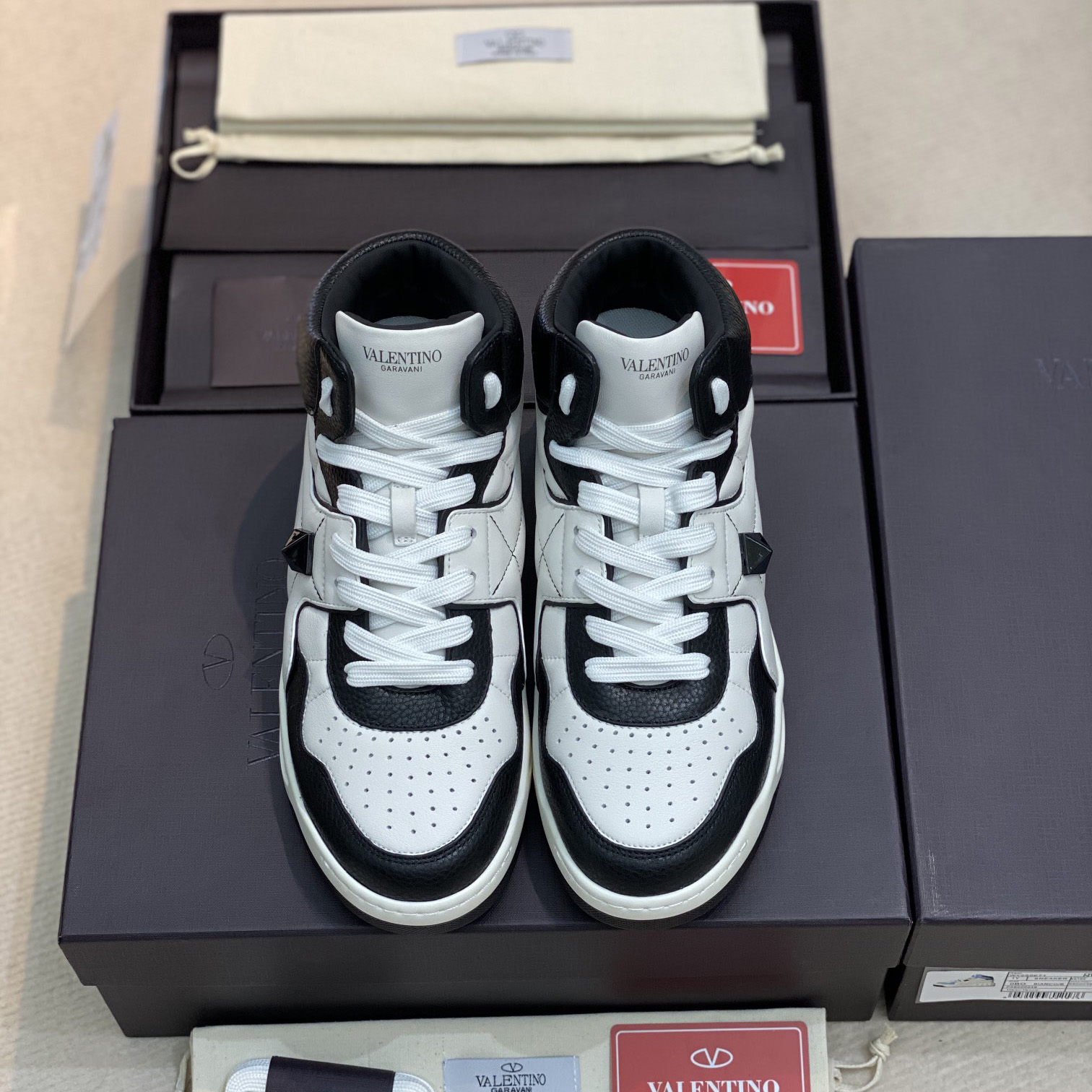 Valenti One Stud Mid-Top Nappa Sneaker - EUR FASHION