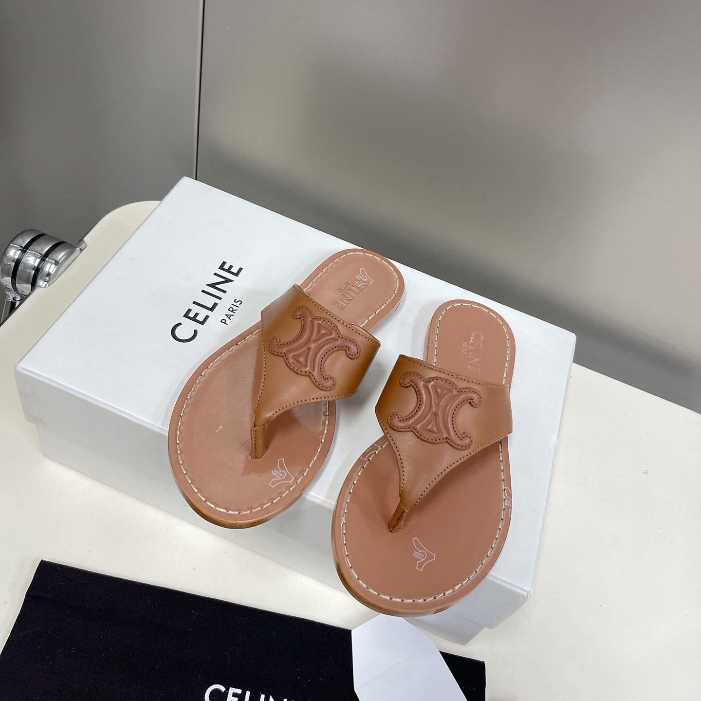 Celine Triomphe Flat Thong In Calfskin Tan - EUR FASHION