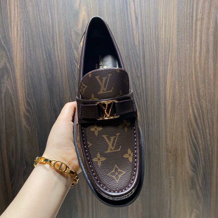 Louis Vuitton Major Loafer - EUR FASHION