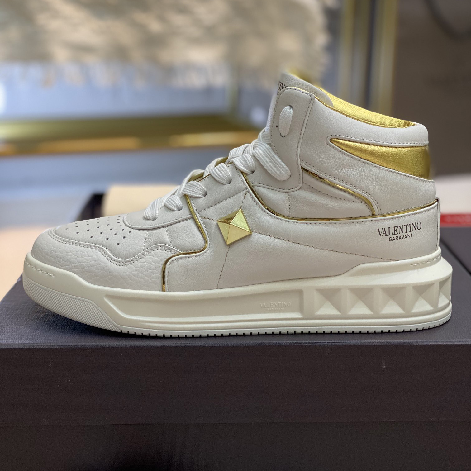 Valenti One Stud Mid-Top Nappa Sneaker - EUR FASHION