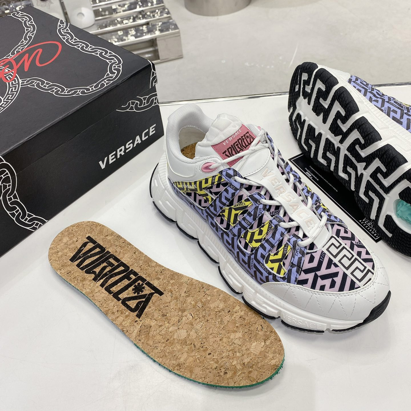Versace Trigreca Sneakers  - EUR FASHION