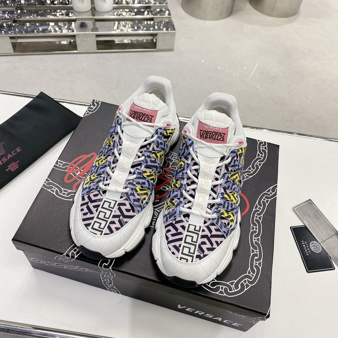 Versace Trigreca Sneakers  - EUR FASHION