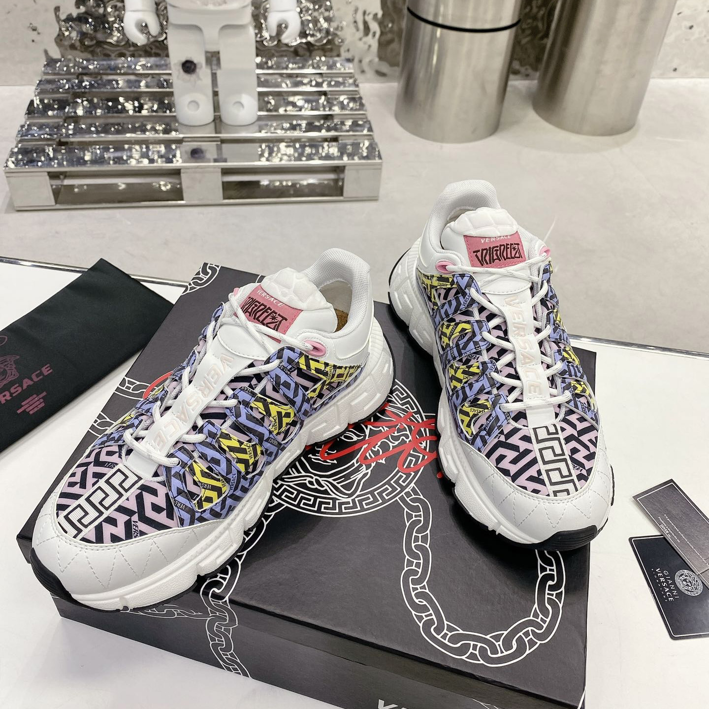 Versace Trigreca Sneakers  - EUR FASHION