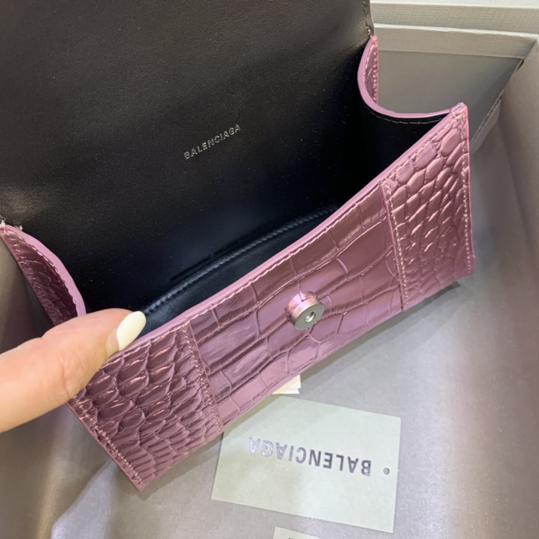 Balenciaga Hourglass Handbag In Pink Metallized Crocodile Embossed (23-10-14CM) - EUR FASHION