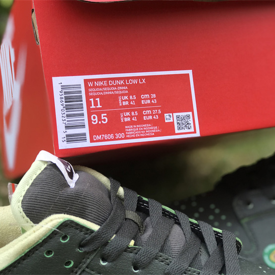 Nike Dunk Low “Avocado” Sneaker   DM7606-300 - EUR FASHION