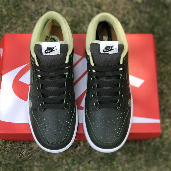 Nike Dunk Low “Avocado” Sneaker   DM7606-300 - EUR FASHION