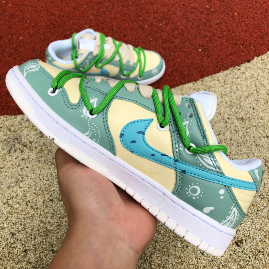 Nike Dunk Low SE ''Retro'' Sneaker  DH9765-100 - EUR FASHION