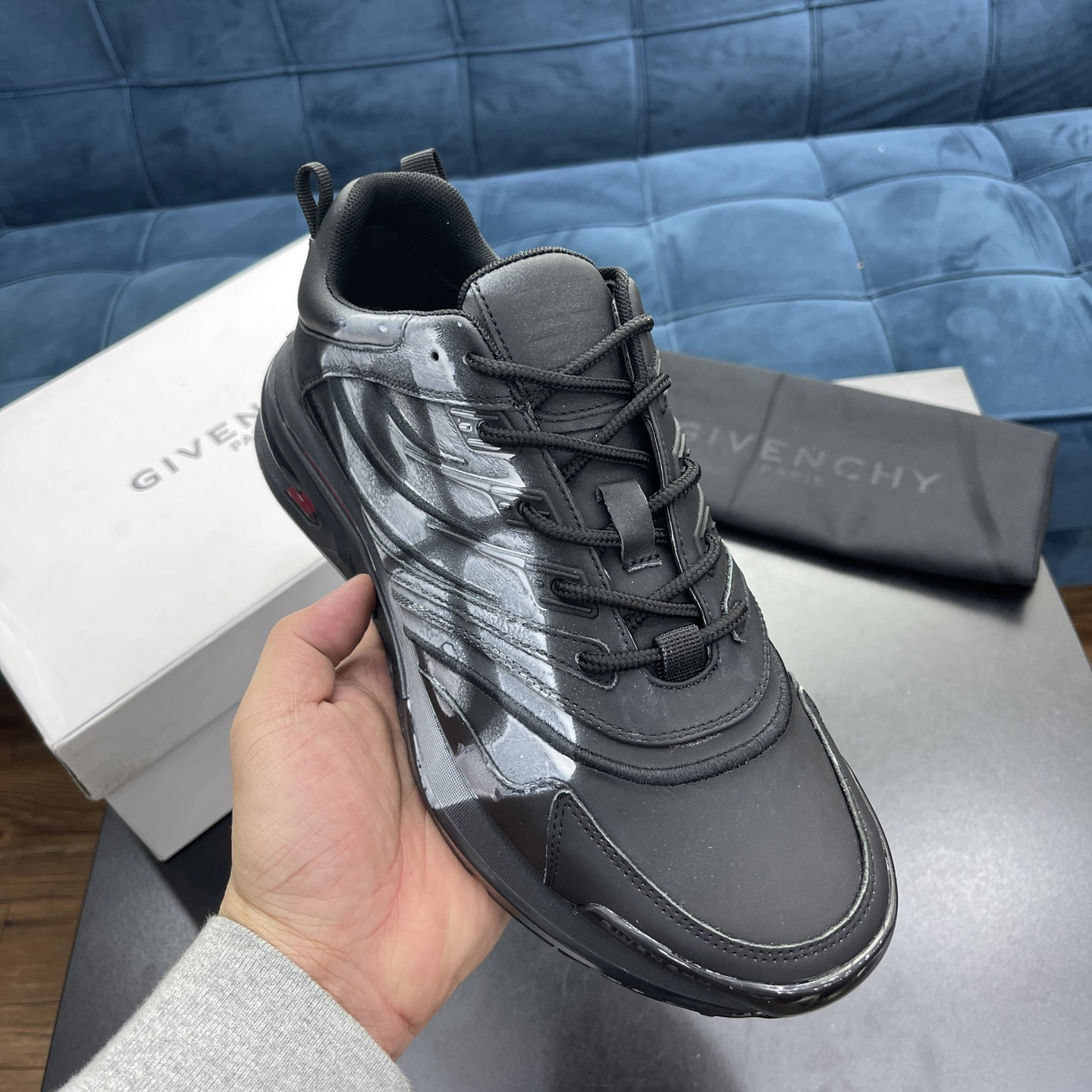 Givenchy Logo Sneakers In Black - EUR FASHION