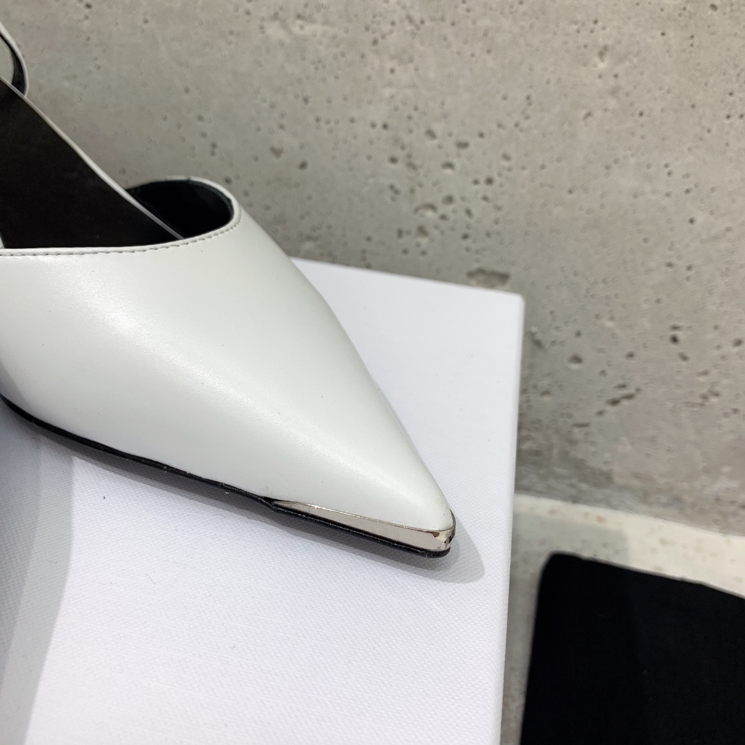 Celine Kitten With Metal Toe In Calfskin - EUR FASHION