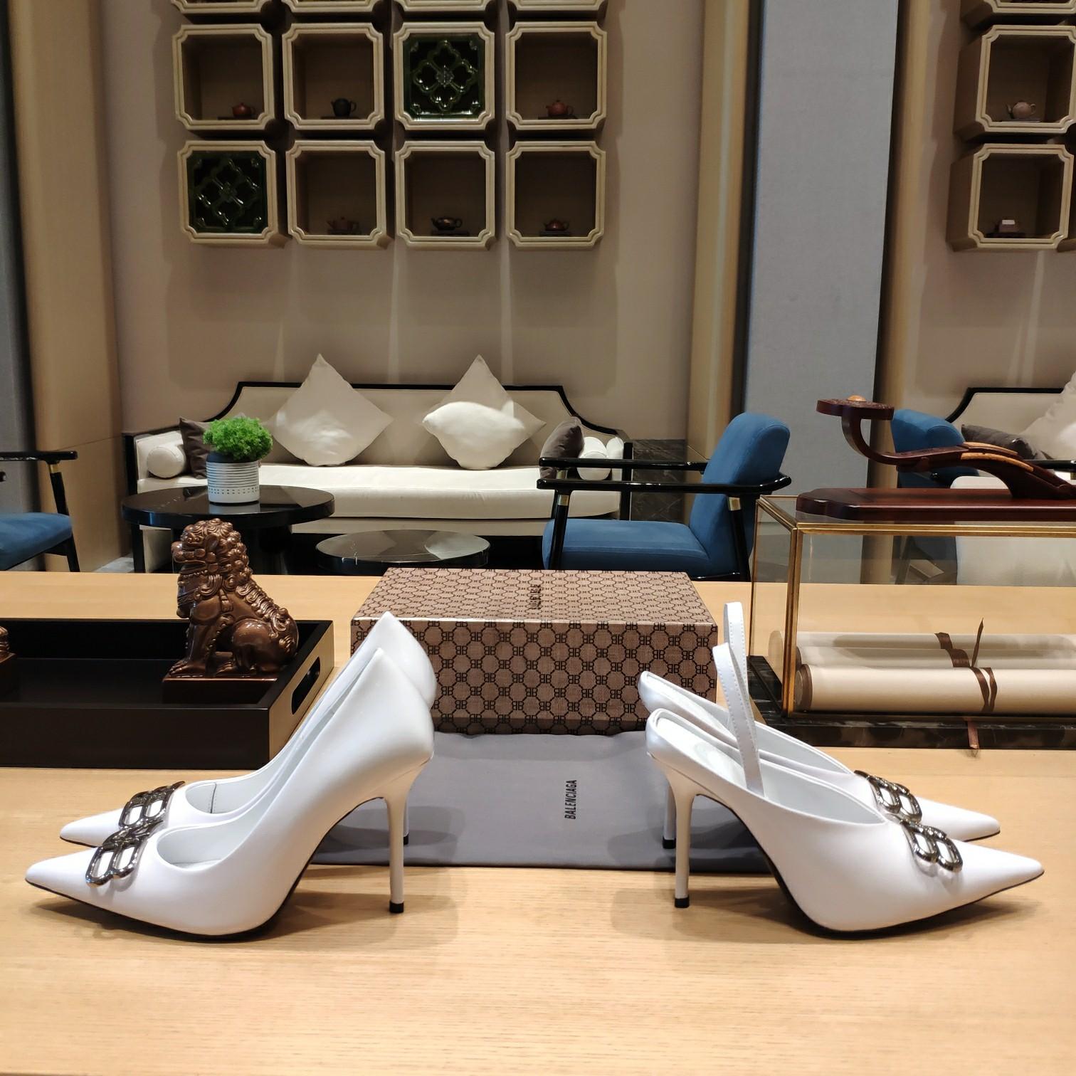 Balenciaga BB Leather Pumps - EUR FASHION