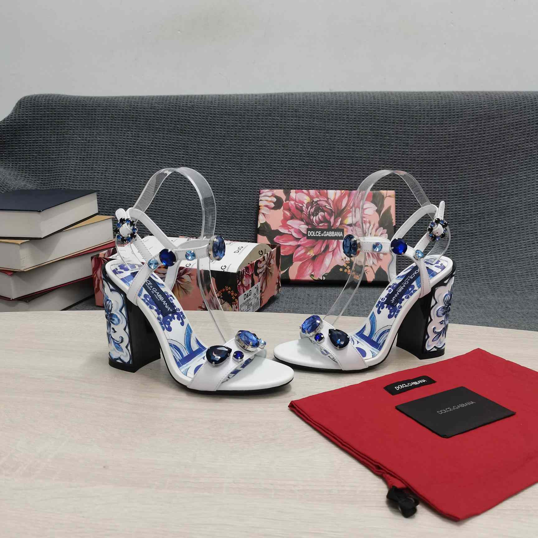 Dolce & Gabbana Patent Leather Sandals With Embroidery And Painted Heel - EUR FASHION