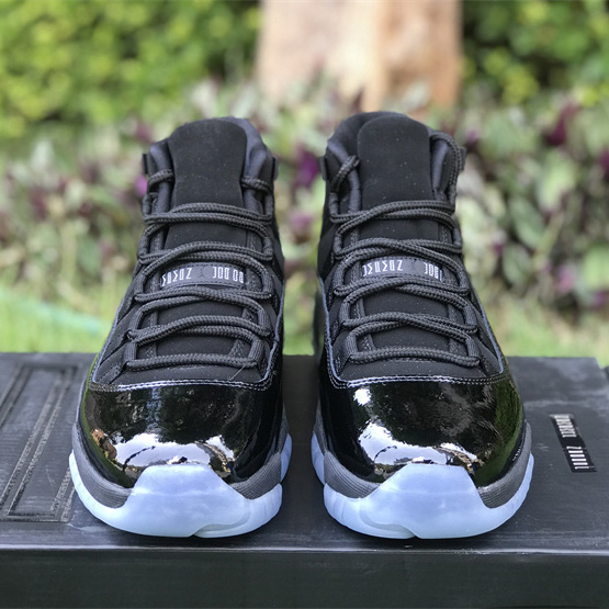 Air Jordan 11 “Blackout” Sneaker     378037-005 - EUR FASHION
