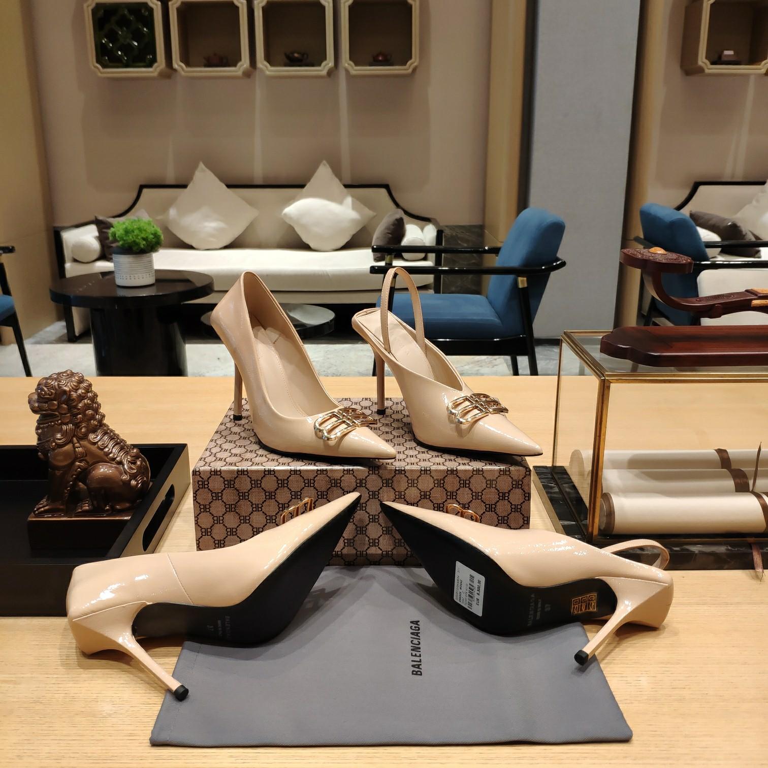 Balenciaga BB Leather Pumps - EUR FASHION