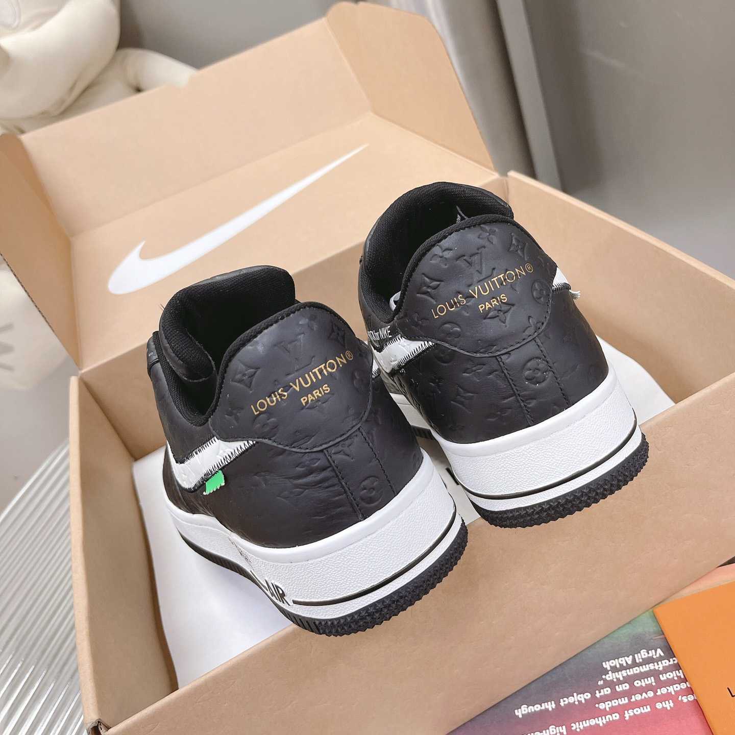 Louis Vuitton x Air Jordan1 Low AJ1 Sneaker - EUR FASHION