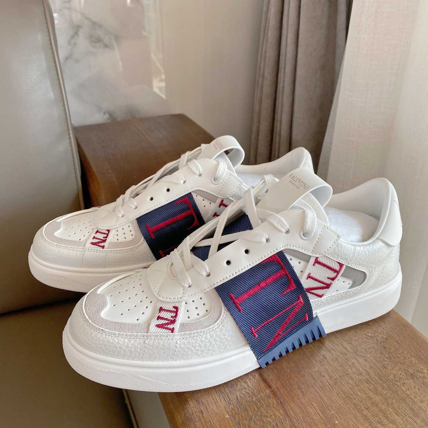 Valenti Low-Top Calfskin Vl7n Sneaker With Bands - EUR FASHION